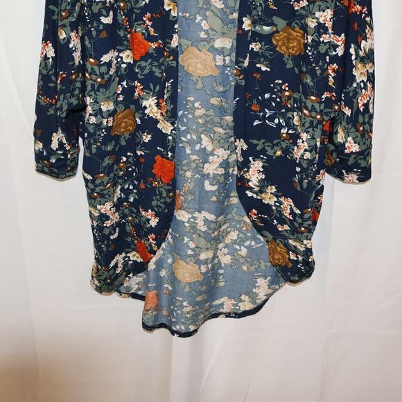 Scobe Kimomo Size Medium Open Front Blazer Blue Floral Rayon Asymmetric Hem - Picture 12 of 13